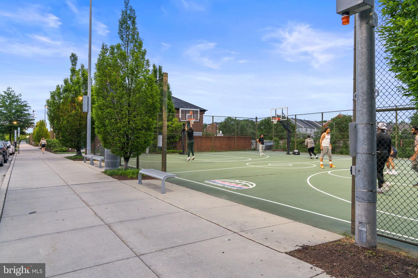 724 E HOWELL AVE, ALEXANDRIA, Virginia 22301, 3 Bedrooms Bedrooms, ,3 BathroomsBathrooms,Residential,For sale,724 E HOWELL AVE,VAAX2045014 MLS # VAAX2045014