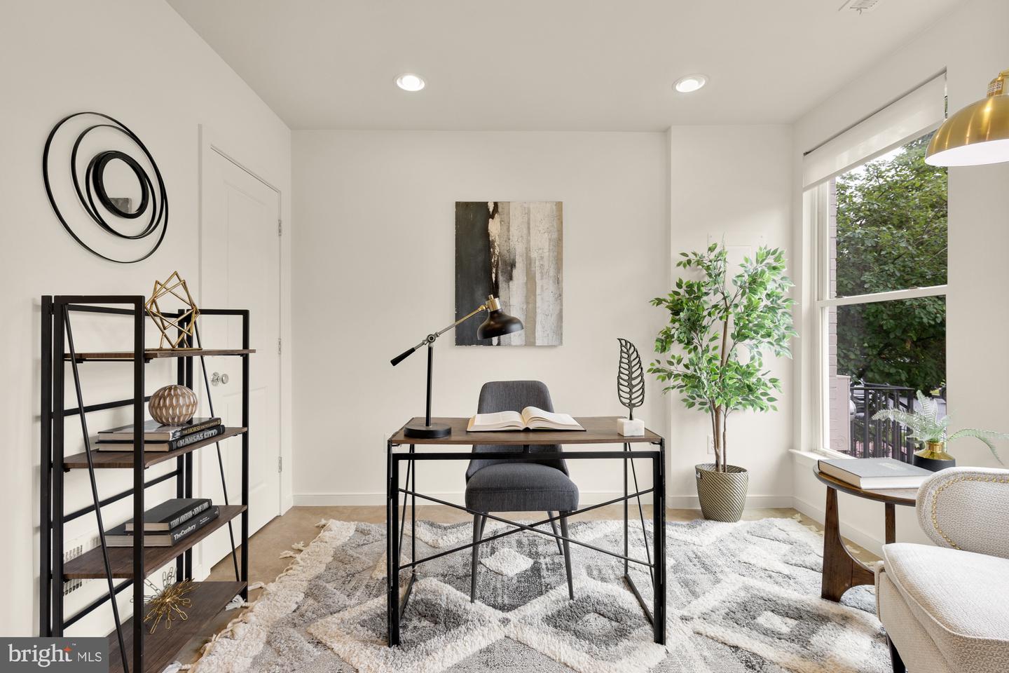 906 3RD ST SE, WASHINGTON, District Of Columbia 20003, 3 Bedrooms Bedrooms, ,2 BathroomsBathrooms,Residential,For sale,906 3RD ST SE,DCDC2199250 MLS # DCDC2199250