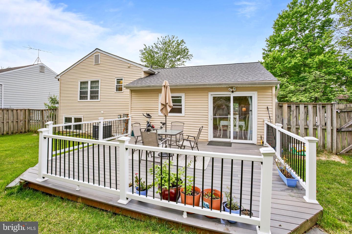 1218 SUMMERFIELD DR, HERNDON, Virginia 20170, 4 Bedrooms Bedrooms, ,3 BathroomsBathrooms,Residential,For sale,1218 SUMMERFIELD DR,VAFX2238954 MLS # VAFX2238954