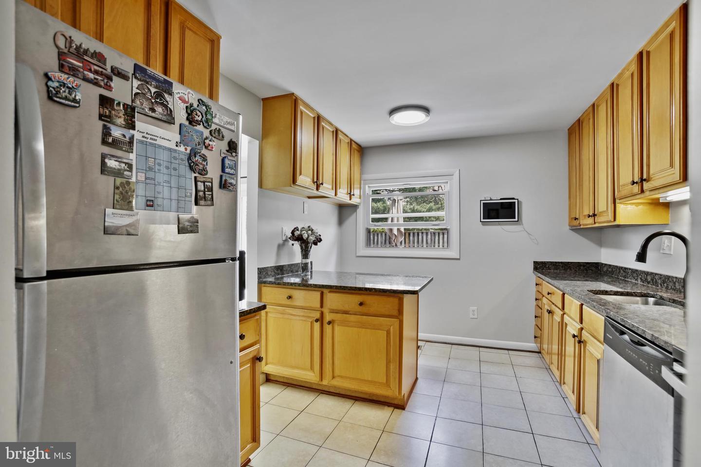 1218 SUMMERFIELD DR, HERNDON, Virginia 20170, 4 Bedrooms Bedrooms, ,3 BathroomsBathrooms,Residential,For sale,1218 SUMMERFIELD DR,VAFX2238954 MLS # VAFX2238954