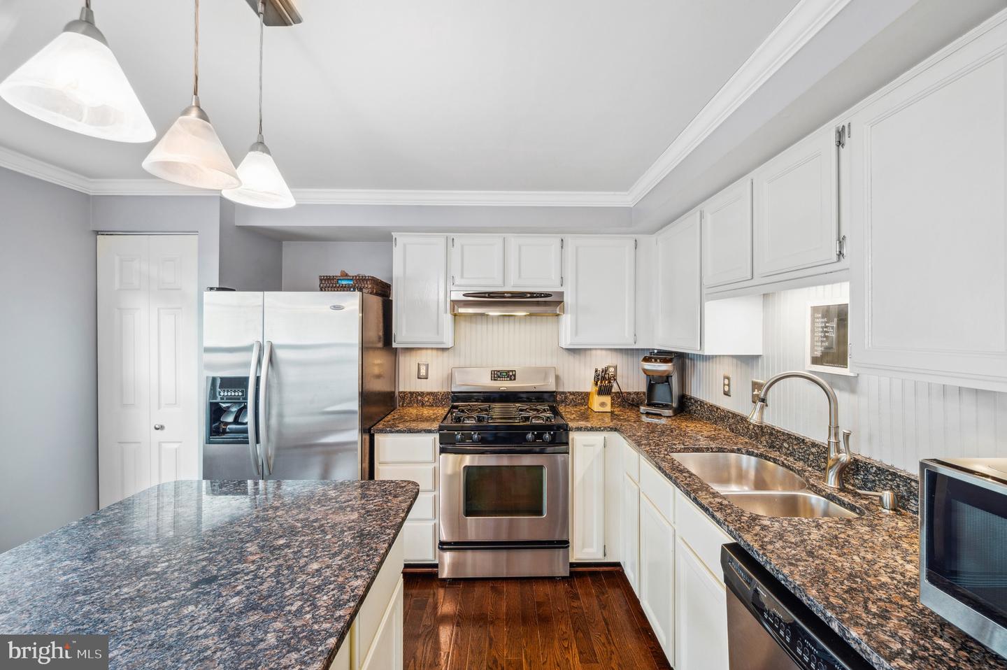 14653 WINTERFIELD DR, CENTREVILLE, Virginia 20120, 3 Bedrooms Bedrooms, ,3 BathroomsBathrooms,Residential,For sale,14653 WINTERFIELD DR,VAFX2239084 MLS # VAFX2239084