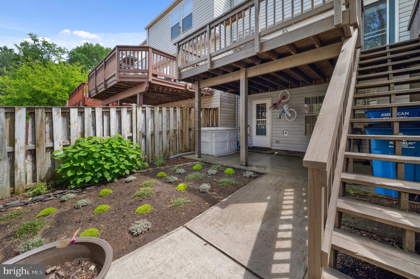 14653 WINTERFIELD DR, CENTREVILLE, Virginia 20120, 3 Bedrooms Bedrooms, ,3 BathroomsBathrooms,Residential,For sale,14653 WINTERFIELD DR,VAFX2239084 MLS # VAFX2239084