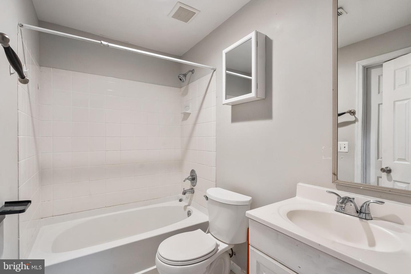 10541 BRECHIN WAY, MANASSAS, Virginia 20109, 3 Bedrooms Bedrooms, ,3 BathroomsBathrooms,Residential,For sale,10541 BRECHIN WAY,VAPW2094174 MLS # VAPW2094174