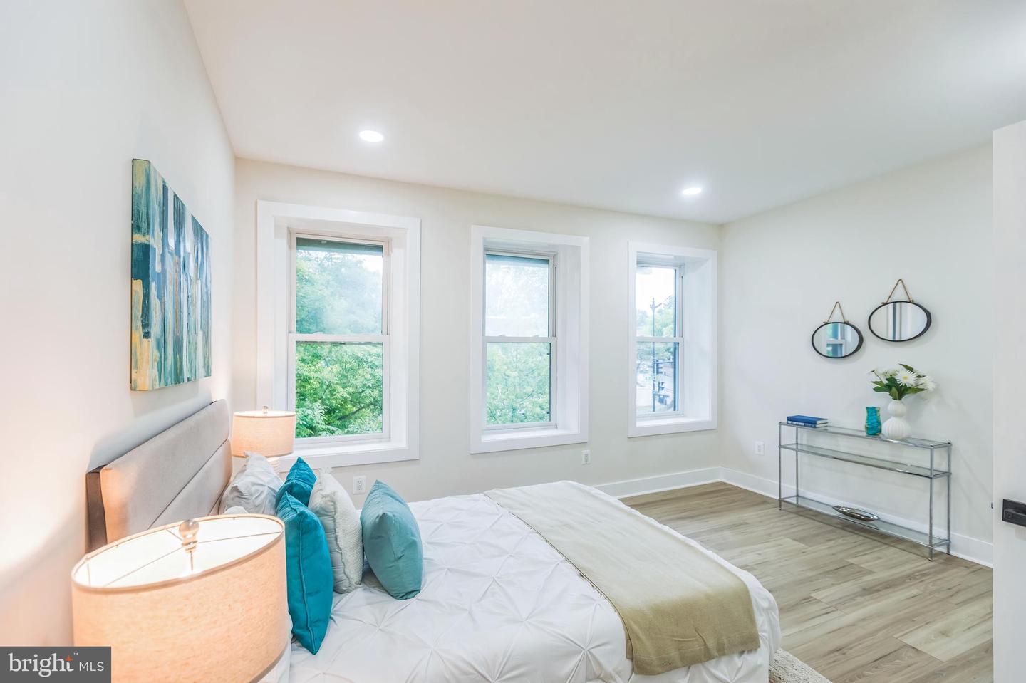 1129 8TH ST NE, WASHINGTON, District Of Columbia 20002, 4 Bedrooms Bedrooms, ,3 BathroomsBathrooms,Residential,For sale,1129 8TH ST NE,DCDC2199582 MLS # DCDC2199582