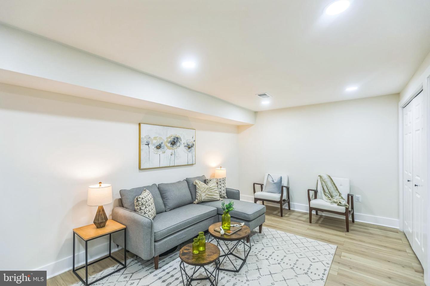 1129 8TH ST NE, WASHINGTON, District Of Columbia 20002, 4 Bedrooms Bedrooms, ,3 BathroomsBathrooms,Residential,For sale,1129 8TH ST NE,DCDC2199582 MLS # DCDC2199582