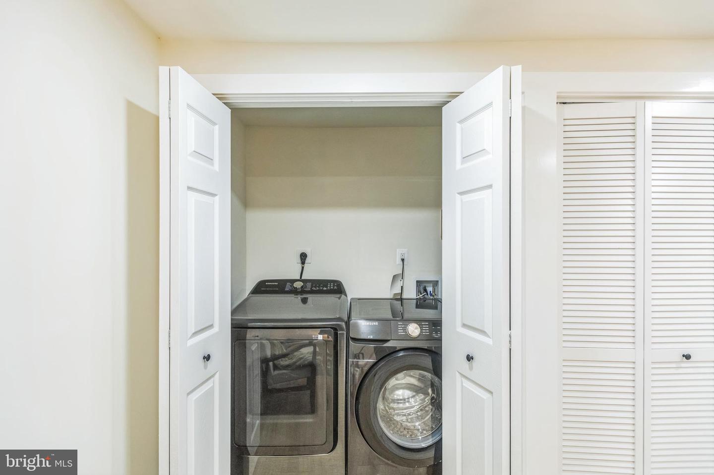 1129 8TH ST NE, WASHINGTON, District Of Columbia 20002, 4 Bedrooms Bedrooms, ,3 BathroomsBathrooms,Residential,For sale,1129 8TH ST NE,DCDC2199582 MLS # DCDC2199582