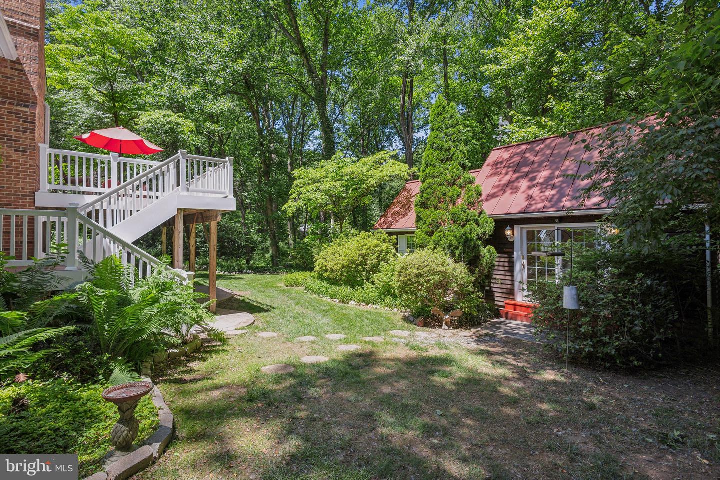 6813 JEREMIAH CT, FAIRFAX STATION, Virginia 22039, 4 Bedrooms Bedrooms, 15 Rooms Rooms,3 BathroomsBathrooms,Residential,For sale,6813 JEREMIAH CT,VAFX2239478 MLS # VAFX2239478