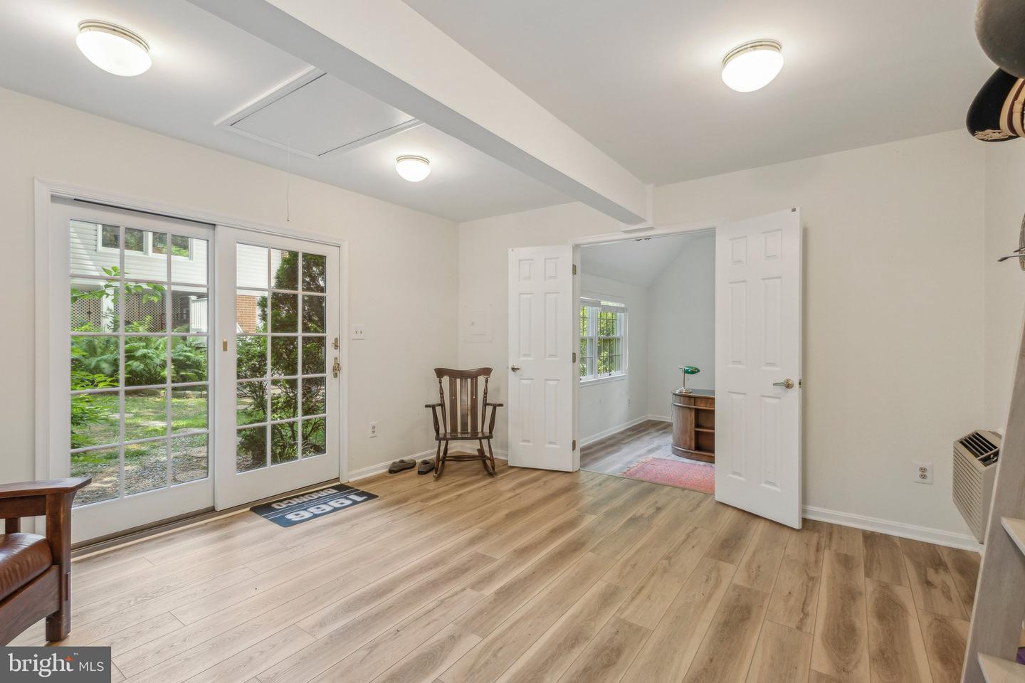 6813 JEREMIAH CT, FAIRFAX STATION, Virginia 22039, 4 Bedrooms Bedrooms, 15 Rooms Rooms,3 BathroomsBathrooms,Residential,For sale,6813 JEREMIAH CT,VAFX2239478 MLS # VAFX2239478