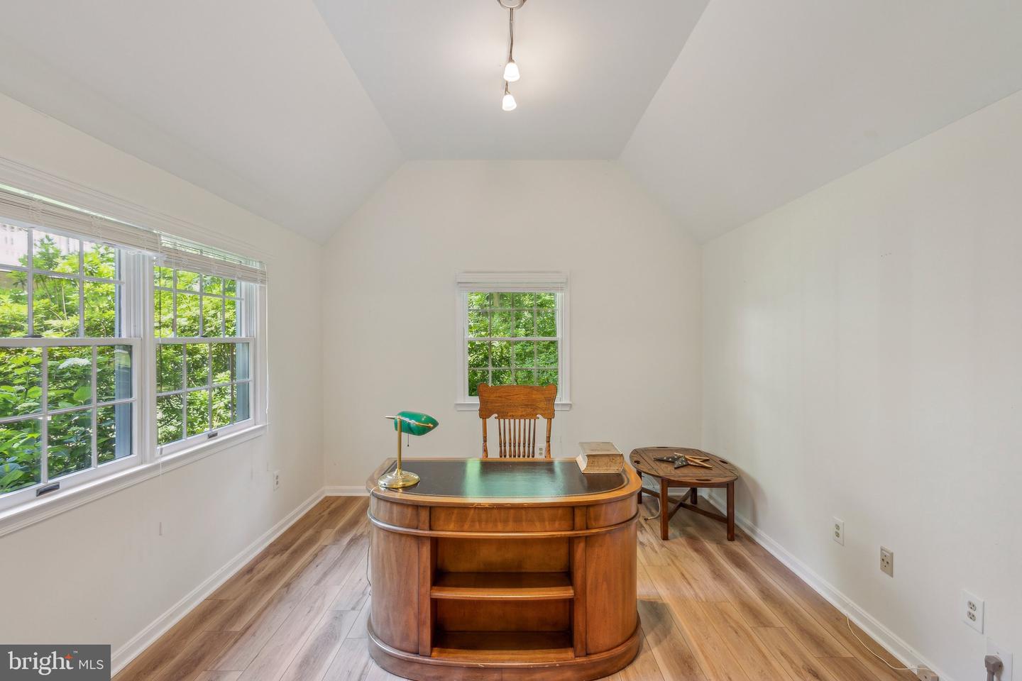 6813 JEREMIAH CT, FAIRFAX STATION, Virginia 22039, 4 Bedrooms Bedrooms, 15 Rooms Rooms,3 BathroomsBathrooms,Residential,For sale,6813 JEREMIAH CT,VAFX2239478 MLS # VAFX2239478