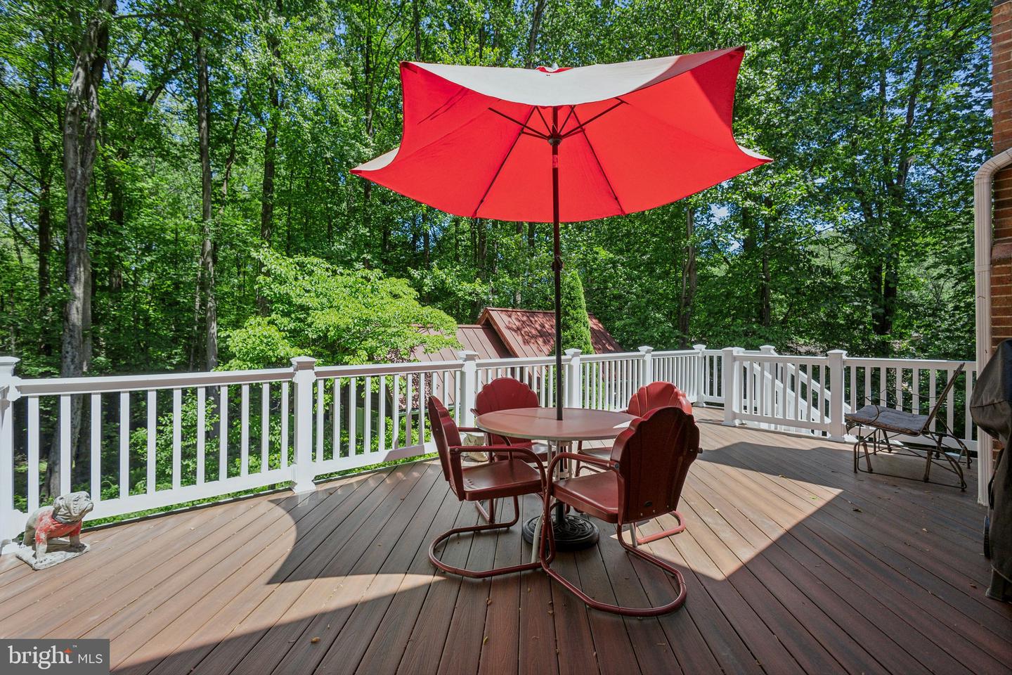6813 JEREMIAH CT, FAIRFAX STATION, Virginia 22039, 4 Bedrooms Bedrooms, 15 Rooms Rooms,3 BathroomsBathrooms,Residential,For sale,6813 JEREMIAH CT,VAFX2239478 MLS # VAFX2239478