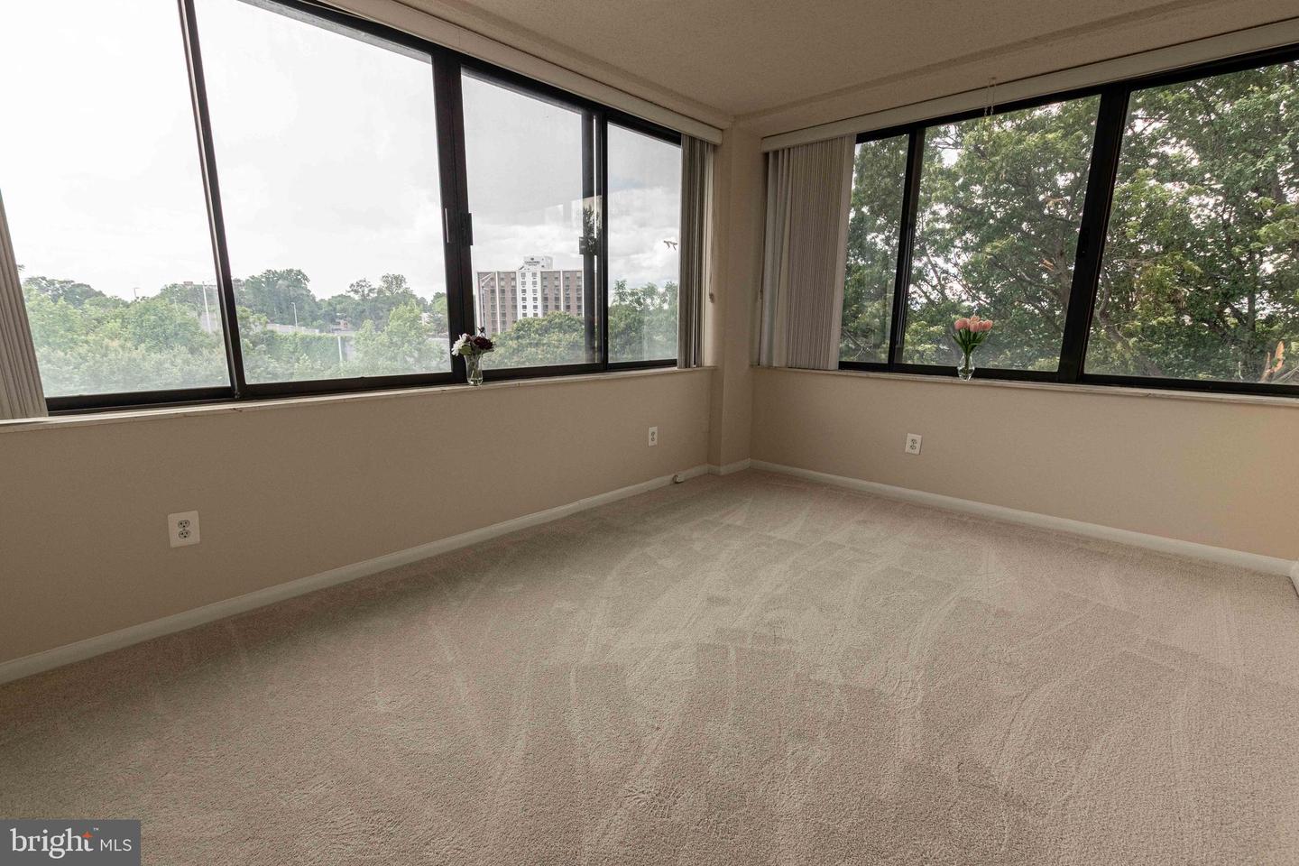 6301 STEVENSON AVE #602, ALEXANDRIA, Virginia 22304, 3 Bedrooms Bedrooms, ,2 BathroomsBathrooms,Residential,For sale,6301 STEVENSON AVE #602,VAAX2045134 MLS # VAAX2045134