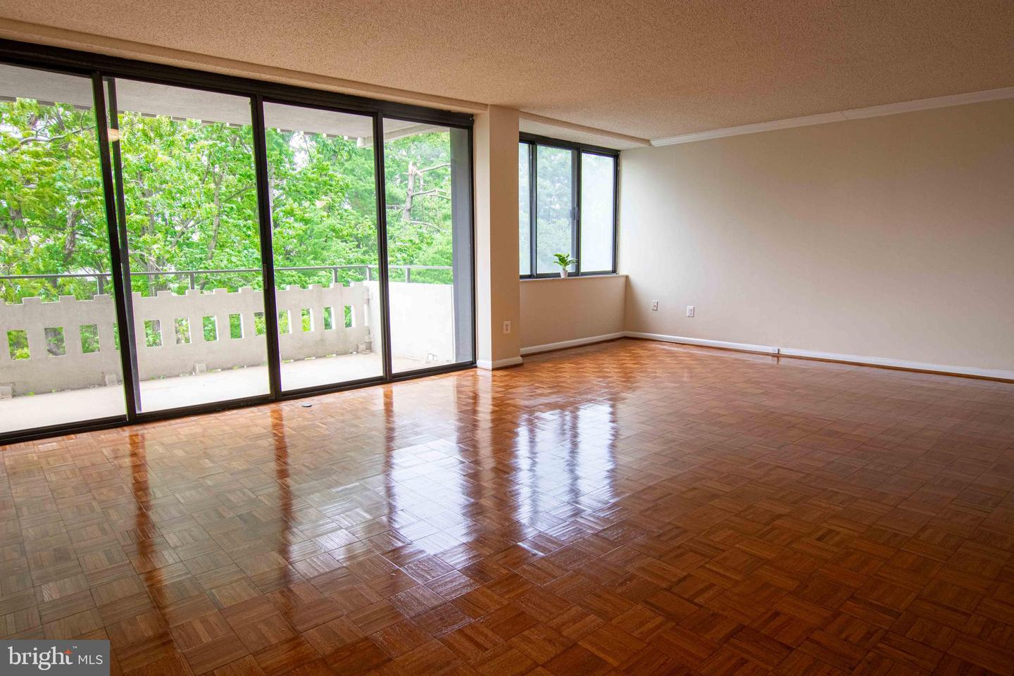 6301 STEVENSON AVE #602, ALEXANDRIA, Virginia 22304, 3 Bedrooms Bedrooms, ,2 BathroomsBathrooms,Residential,For sale,6301 STEVENSON AVE #602,VAAX2045134 MLS # VAAX2045134