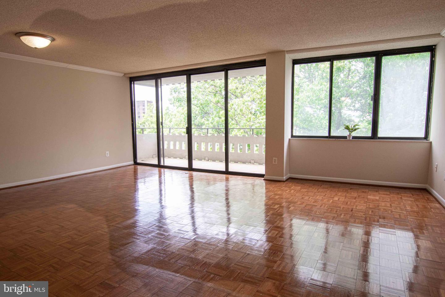 6301 STEVENSON AVE #602, ALEXANDRIA, Virginia 22304, 3 Bedrooms Bedrooms, ,2 BathroomsBathrooms,Residential,For sale,6301 STEVENSON AVE #602,VAAX2045134 MLS # VAAX2045134