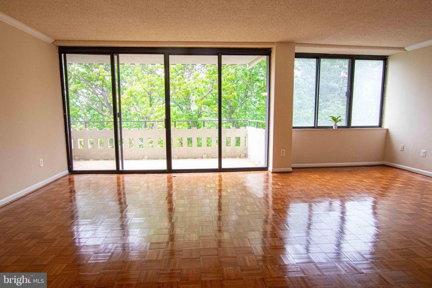 6301 STEVENSON AVE #602, ALEXANDRIA, Virginia 22304, 3 Bedrooms Bedrooms, ,2 BathroomsBathrooms,Residential,For sale,6301 STEVENSON AVE #602,VAAX2045134 MLS # VAAX2045134