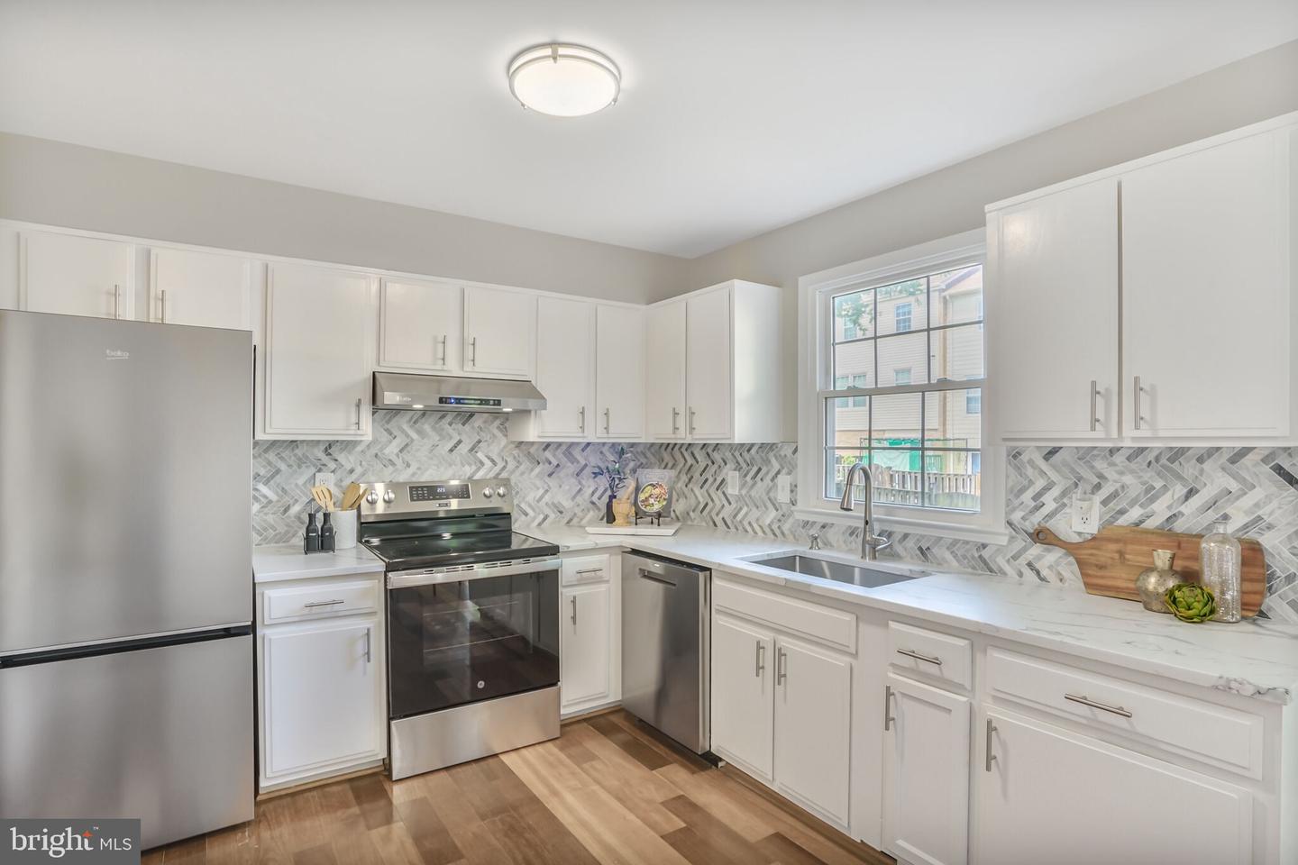 9807 SPILLWAY CT, BURKE, Virginia 22015, 3 Bedrooms Bedrooms, ,2 BathroomsBathrooms,Residential,For sale,9807 SPILLWAY CT,VAFX2239572 MLS # VAFX2239572