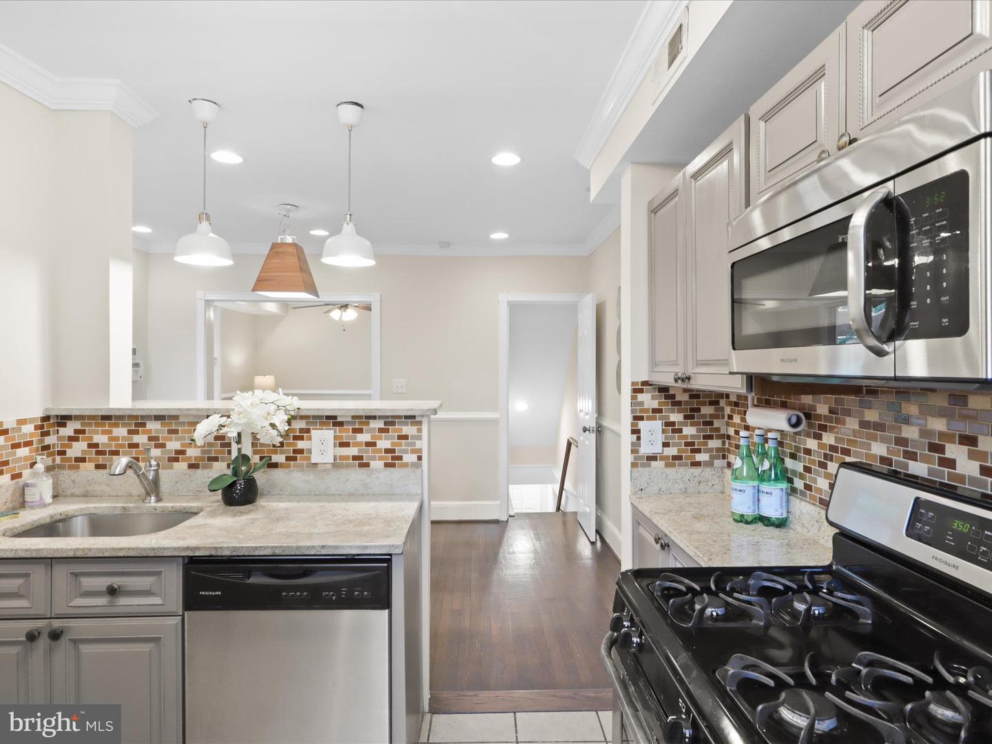 1264 PENN ST NE, WASHINGTON, District Of Columbia 20002, 3 Bedrooms Bedrooms, ,2 BathroomsBathrooms,Residential,For sale,1264 PENN ST NE,DCDC2199790 MLS # DCDC2199790