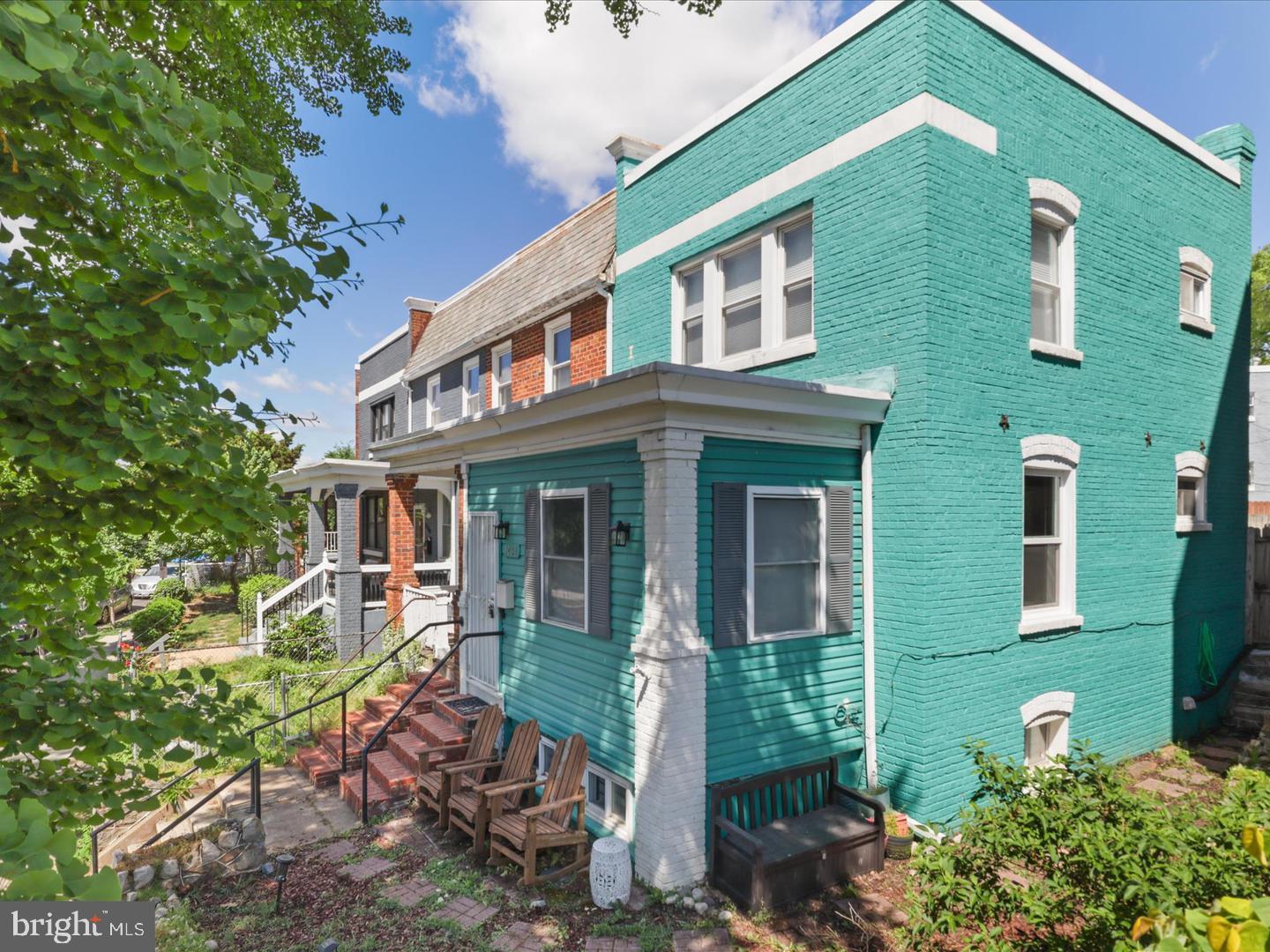 1264 PENN ST NE, WASHINGTON, District Of Columbia 20002, 3 Bedrooms Bedrooms, ,2 BathroomsBathrooms,Residential,For sale,1264 PENN ST NE,DCDC2199790 MLS # DCDC2199790