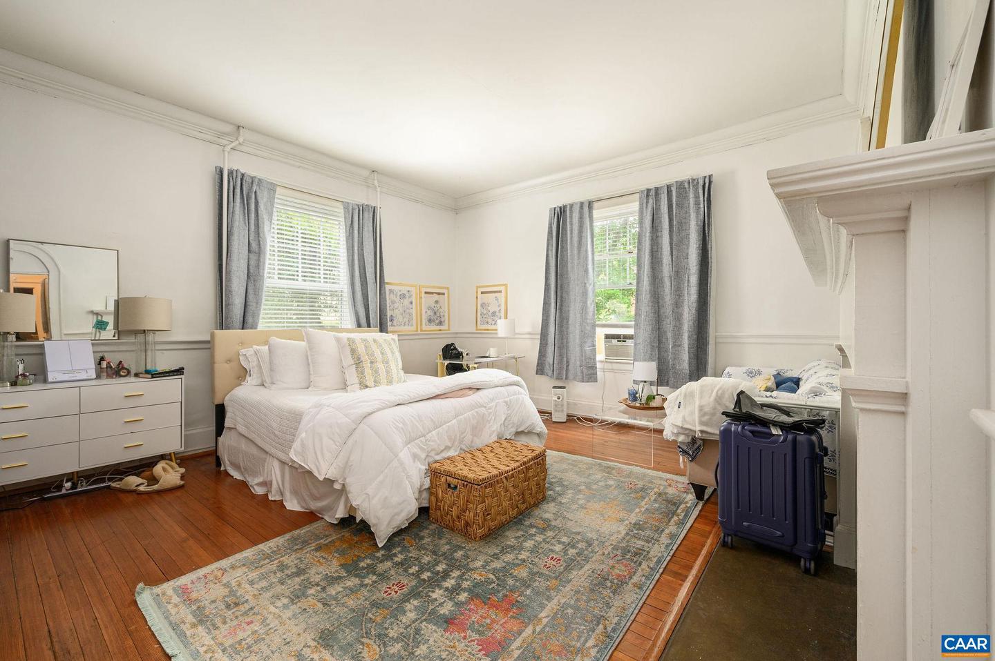 41 UNIVERSITY CIR, CHARLOTTESVILLE, Virginia 22903, 12 Bedrooms Bedrooms, ,6 BathroomsBathrooms,Residential,For sale,41 UNIVERSITY CIR,664290 MLS # 664290