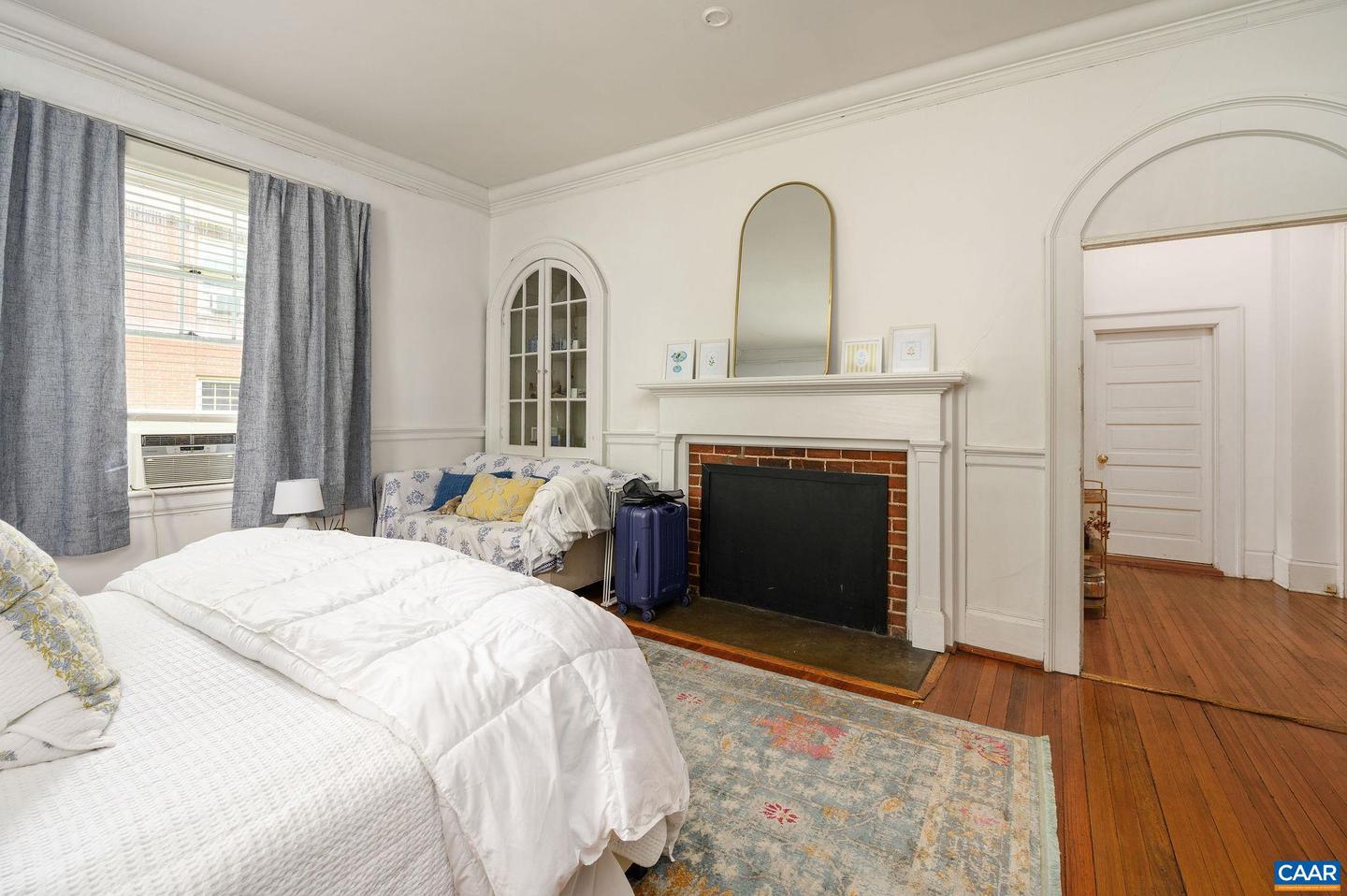 41 UNIVERSITY CIR, CHARLOTTESVILLE, Virginia 22903, 12 Bedrooms Bedrooms, ,6 BathroomsBathrooms,Residential,For sale,41 UNIVERSITY CIR,664290 MLS # 664290