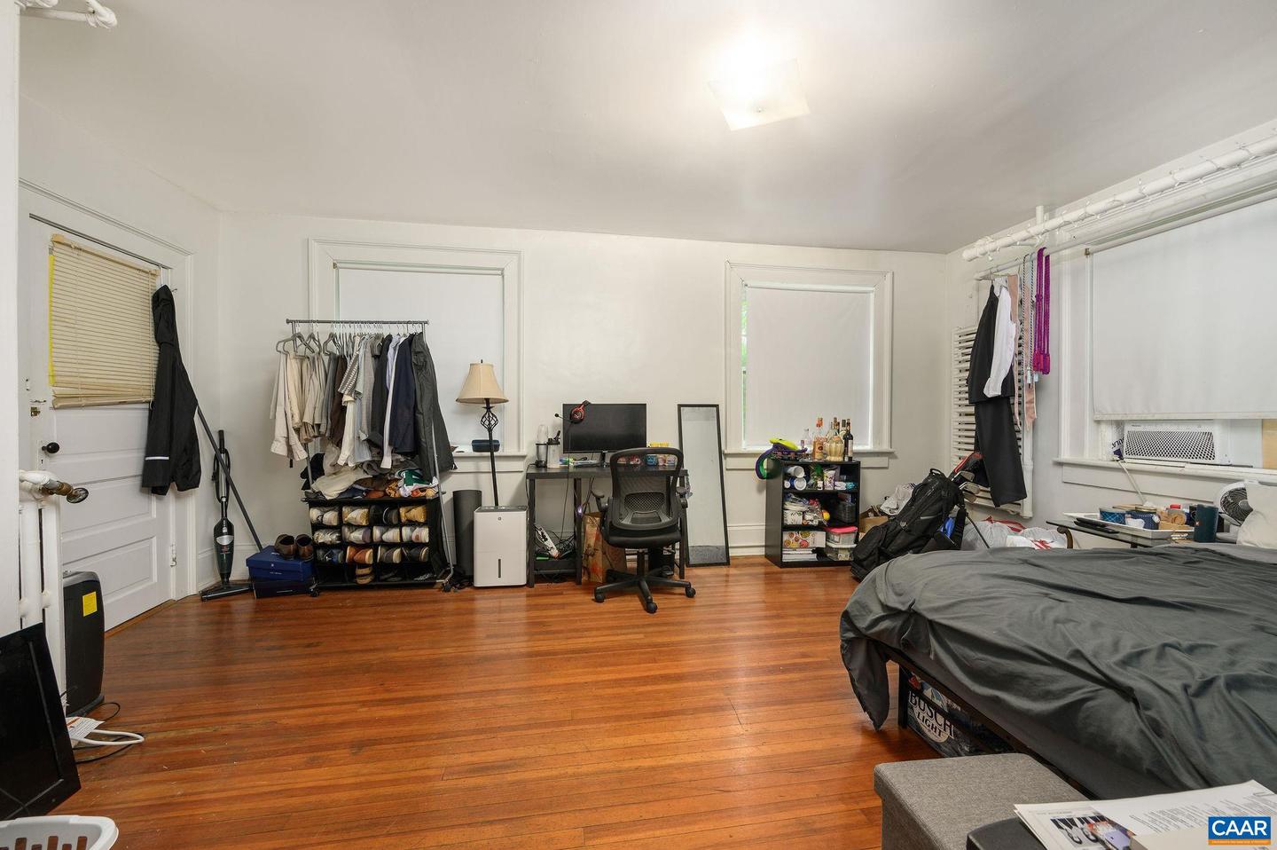 41 UNIVERSITY CIR, CHARLOTTESVILLE, Virginia 22903, 12 Bedrooms Bedrooms, ,6 BathroomsBathrooms,Residential,For sale,41 UNIVERSITY CIR,664290 MLS # 664290