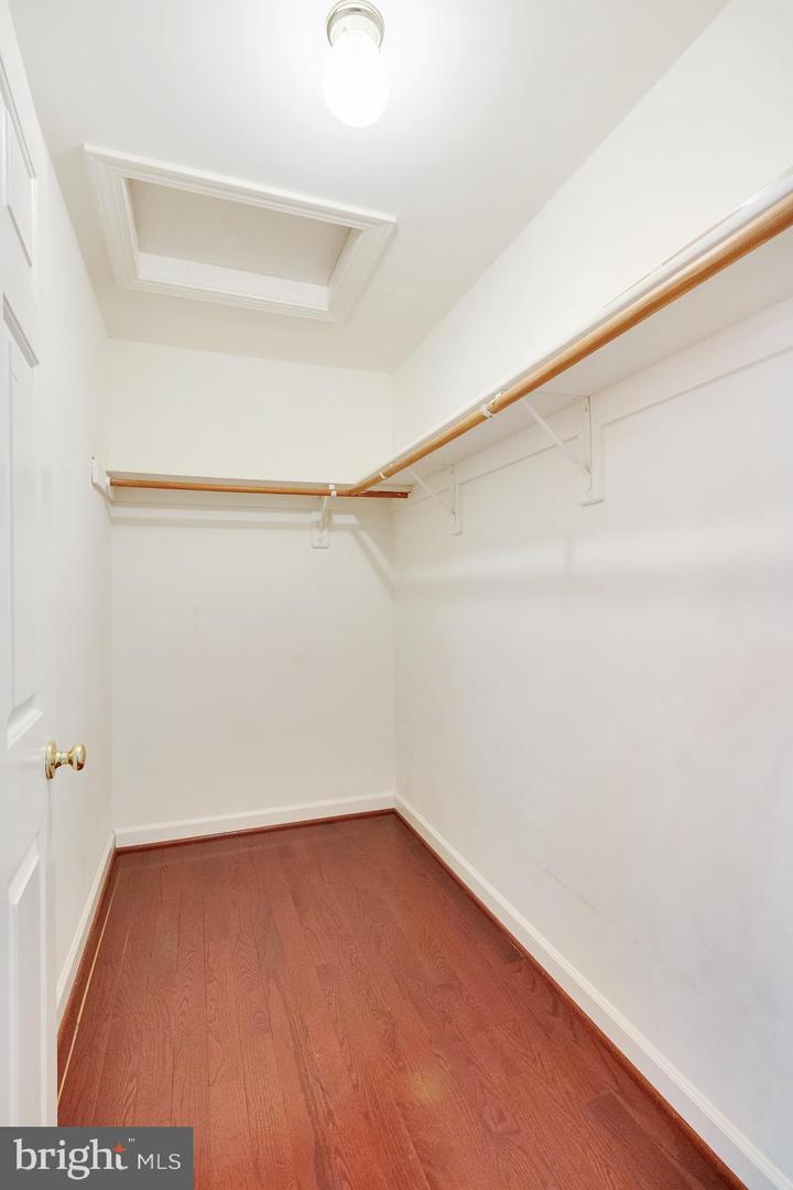 6723 ROYAL THOMAS WAY, ALEXANDRIA, Virginia 22315, 4 Bedrooms Bedrooms, ,3 BathroomsBathrooms,Residential,For sale,6723 ROYAL THOMAS WAY,VAFX2239832 MLS # VAFX2239832