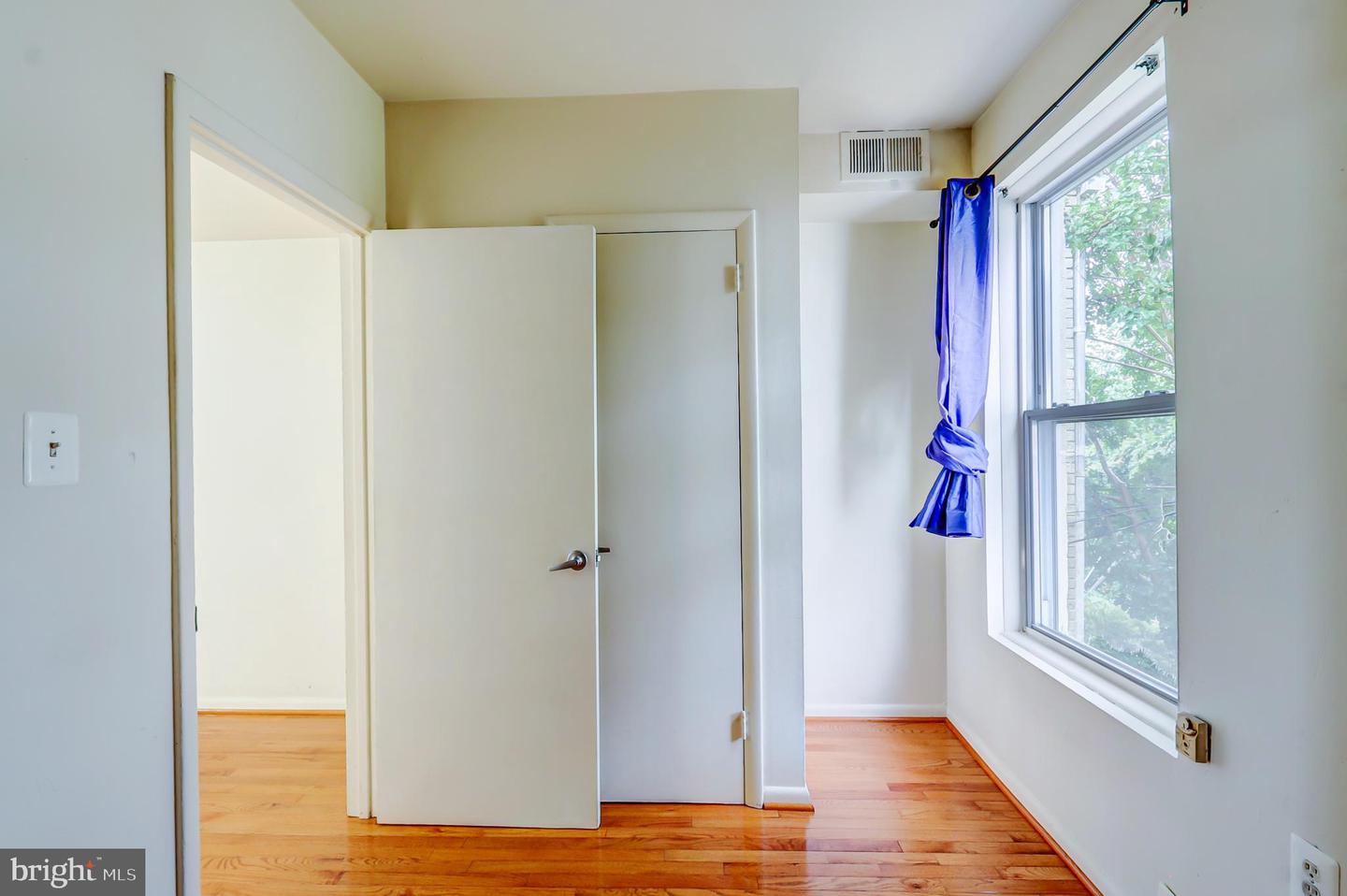 1307 EMERALD ST NE, WASHINGTON, District Of Columbia 20002, 3 Bedrooms Bedrooms, ,1 BathroomBathrooms,Residential,For sale,1307 EMERALD ST NE,DCDC2199908 MLS # DCDC2199908