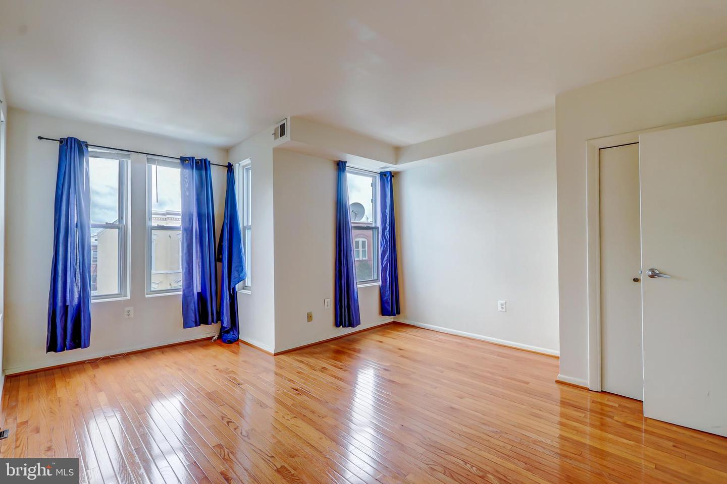1307 EMERALD ST NE, WASHINGTON, District Of Columbia 20002, 3 Bedrooms Bedrooms, ,1 BathroomBathrooms,Residential,For sale,1307 EMERALD ST NE,DCDC2199908 MLS # DCDC2199908