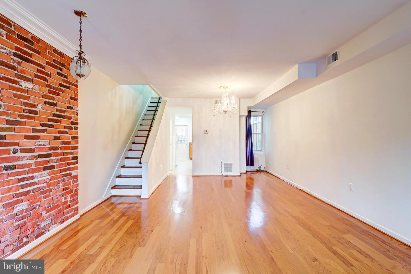 1307 EMERALD ST NE, WASHINGTON, District Of Columbia 20002, 3 Bedrooms Bedrooms, ,1 BathroomBathrooms,Residential,For sale,1307 EMERALD ST NE,DCDC2199908 MLS # DCDC2199908