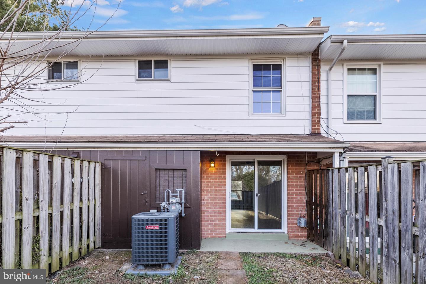 312 E CORNELL DR, STERLING, Virginia 20164, 2 Bedrooms Bedrooms, ,1 BathroomBathrooms,Residential,For sale,312 E CORNELL DR,VALO2096106 MLS # VALO2096106