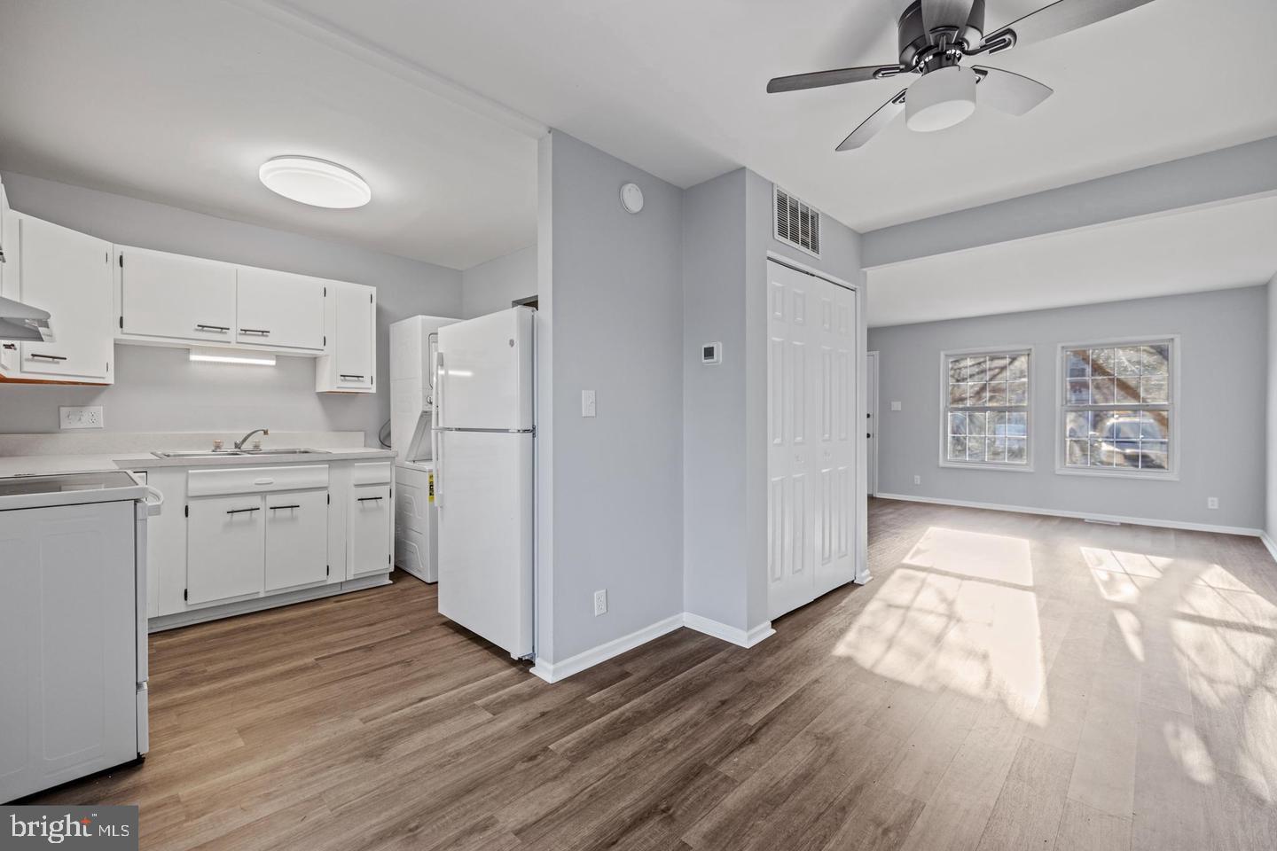 312 E CORNELL DR, STERLING, Virginia 20164, 2 Bedrooms Bedrooms, ,1 BathroomBathrooms,Residential,For sale,312 E CORNELL DR,VALO2096106 MLS # VALO2096106