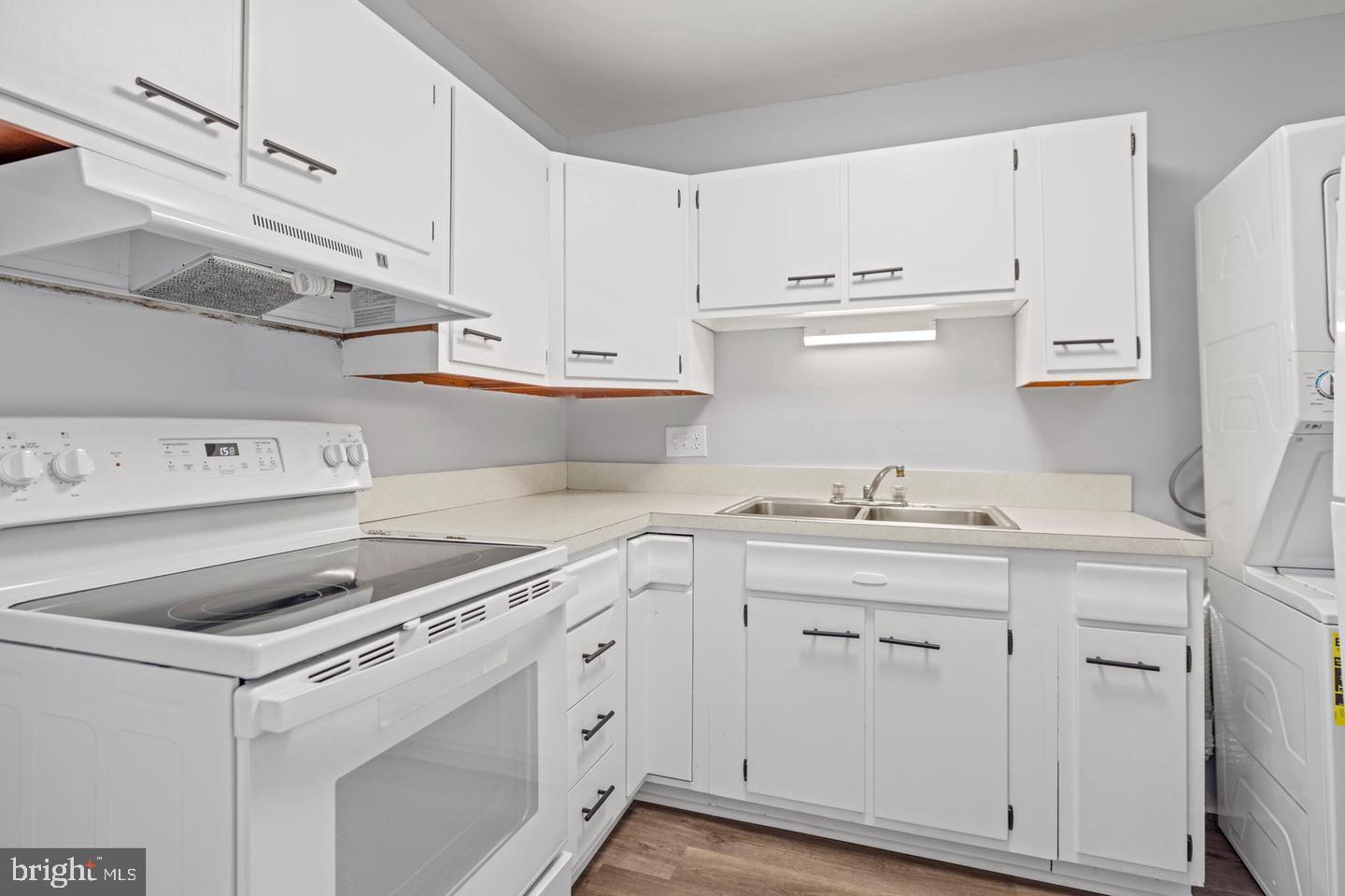 312 E CORNELL DR, STERLING, Virginia 20164, 2 Bedrooms Bedrooms, ,1 BathroomBathrooms,Residential,For sale,312 E CORNELL DR,VALO2096106 MLS # VALO2096106