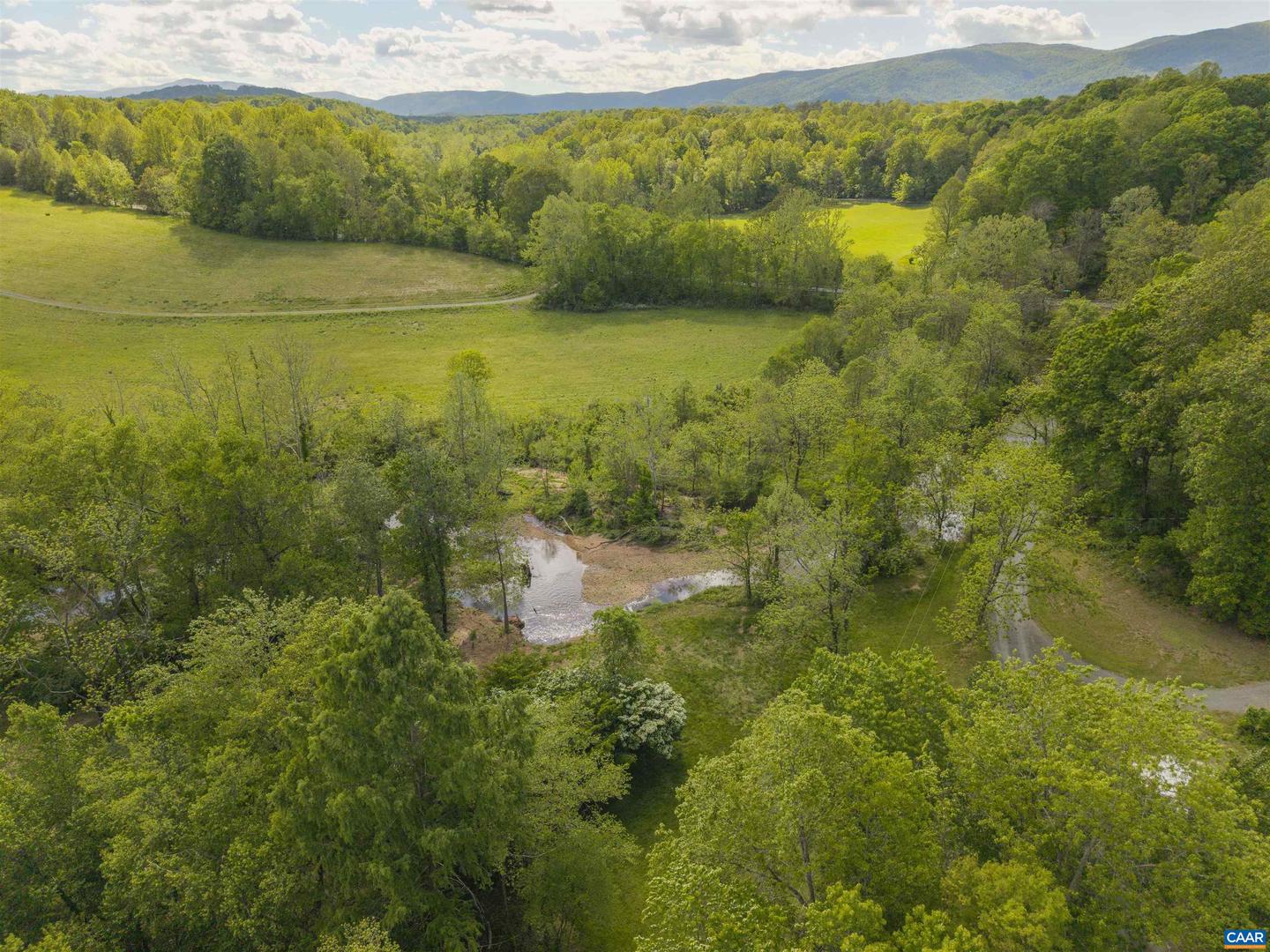 5629 FITZGERALD RD, CHARLOTTESVILLE, Virginia 22903, 2 Bedrooms Bedrooms, ,2 BathroomsBathrooms,Residential,For sale,5629 FITZGERALD RD,664383 MLS # 664383