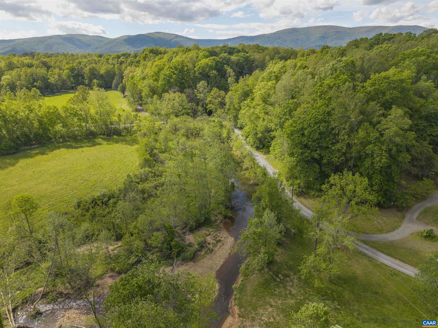 5629 FITZGERALD RD, CHARLOTTESVILLE, Virginia 22903, 2 Bedrooms Bedrooms, ,2 BathroomsBathrooms,Residential,For sale,5629 FITZGERALD RD,664383 MLS # 664383