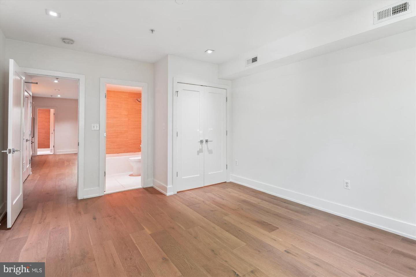 5110 FORT TOTTEN DR NE #4, WASHINGTON, District Of Columbia 20011, 2 Bedrooms Bedrooms, ,2 BathroomsBathrooms,Residential,For sale,5110 FORT TOTTEN DR NE #4,DCDC2200212 MLS # DCDC2200212 5110 FORT TOTTEN DR NE #4, WASHINGTON, District Of Columbia 20011, 2 Bedrooms Bedrooms, ,2 BathroomsBathrooms,Residential,For sale,5110 FORT TOTTEN DR NE #4,DCDC2200212 MLS # DCDC2200212
