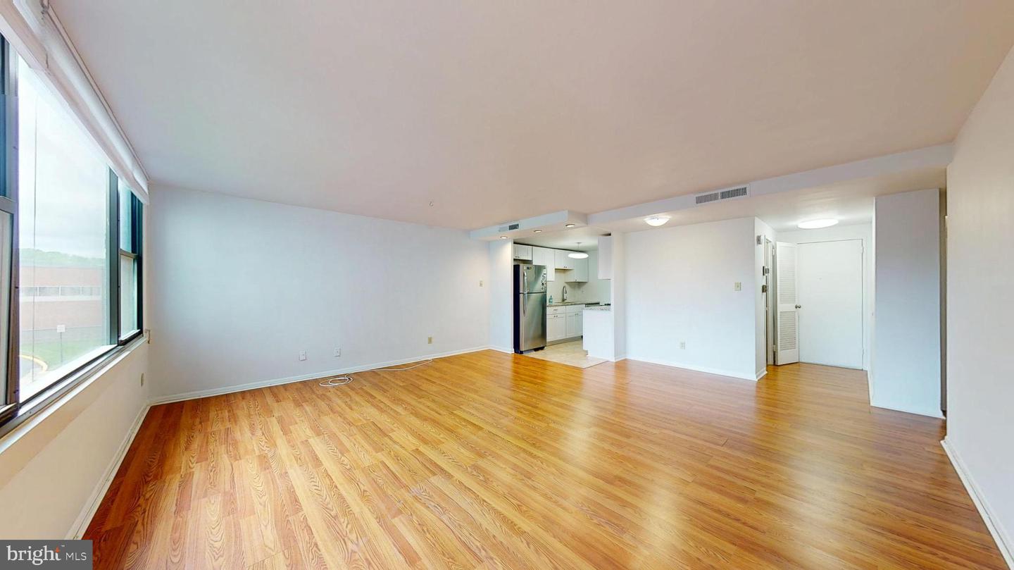 4600 DUKE ST #512, ALEXANDRIA, Virginia 22304, 1 Bedroom Bedrooms, ,1 BathroomBathrooms,Residential,For sale,4600 DUKE ST #512,VAAX2045282 MLS # VAAX2045282
