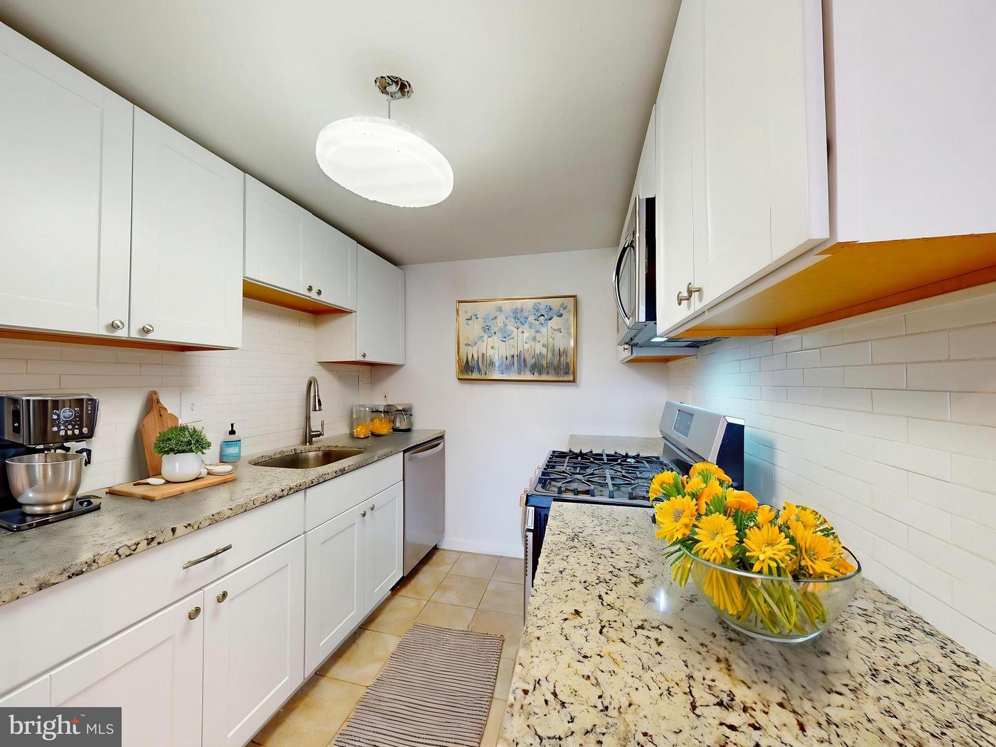 4600 DUKE ST #512, ALEXANDRIA, Virginia 22304, 1 Bedroom Bedrooms, ,1 BathroomBathrooms,Residential,For sale,4600 DUKE ST #512,VAAX2045282 MLS # VAAX2045282