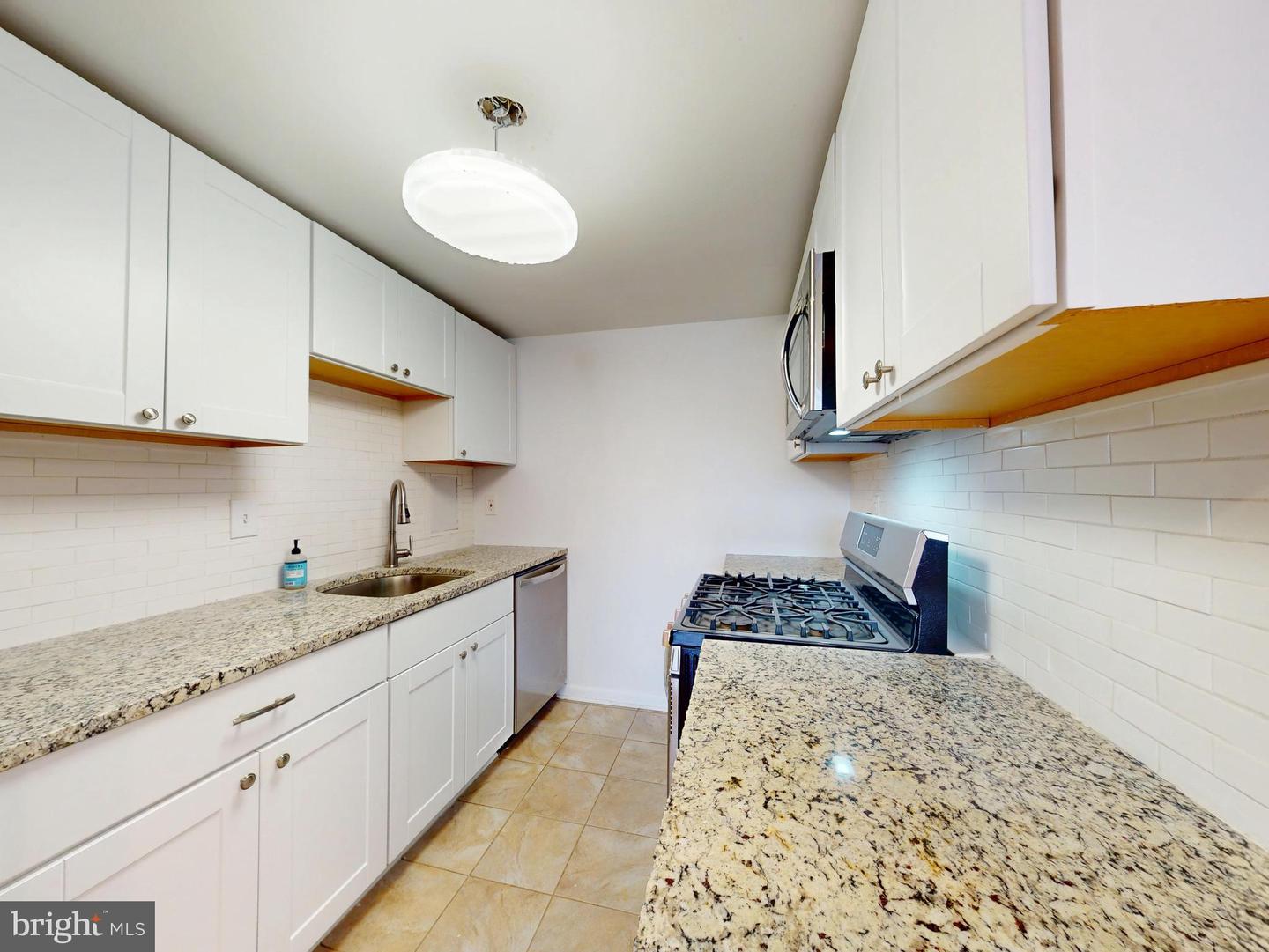 4600 DUKE ST #512, ALEXANDRIA, Virginia 22304, 1 Bedroom Bedrooms, ,1 BathroomBathrooms,Residential,For sale,4600 DUKE ST #512,VAAX2045282 MLS # VAAX2045282