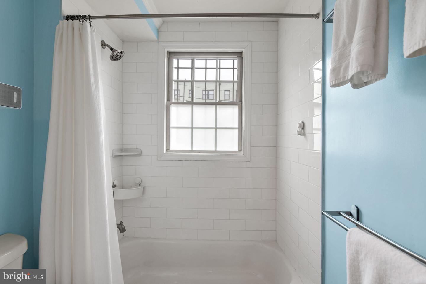 2625 3RD ST NE #105, WASHINGTON, District Of Columbia 20002, 1 Bedroom Bedrooms, ,1 BathroomBathrooms,Residential,For sale,2625 3RD ST NE #105,DCDC2200366 MLS # DCDC2200366
