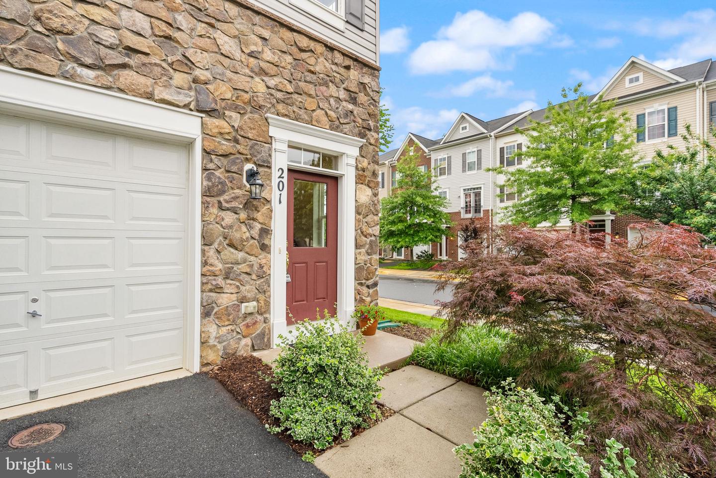 201 MILES HAWK TER, PURCELLVILLE, Virginia 20132, 3 Bedrooms Bedrooms, ,2 BathroomsBathrooms,Residential,For sale,201 MILES HAWK TER,VALO2096300 MLS # VALO2096300