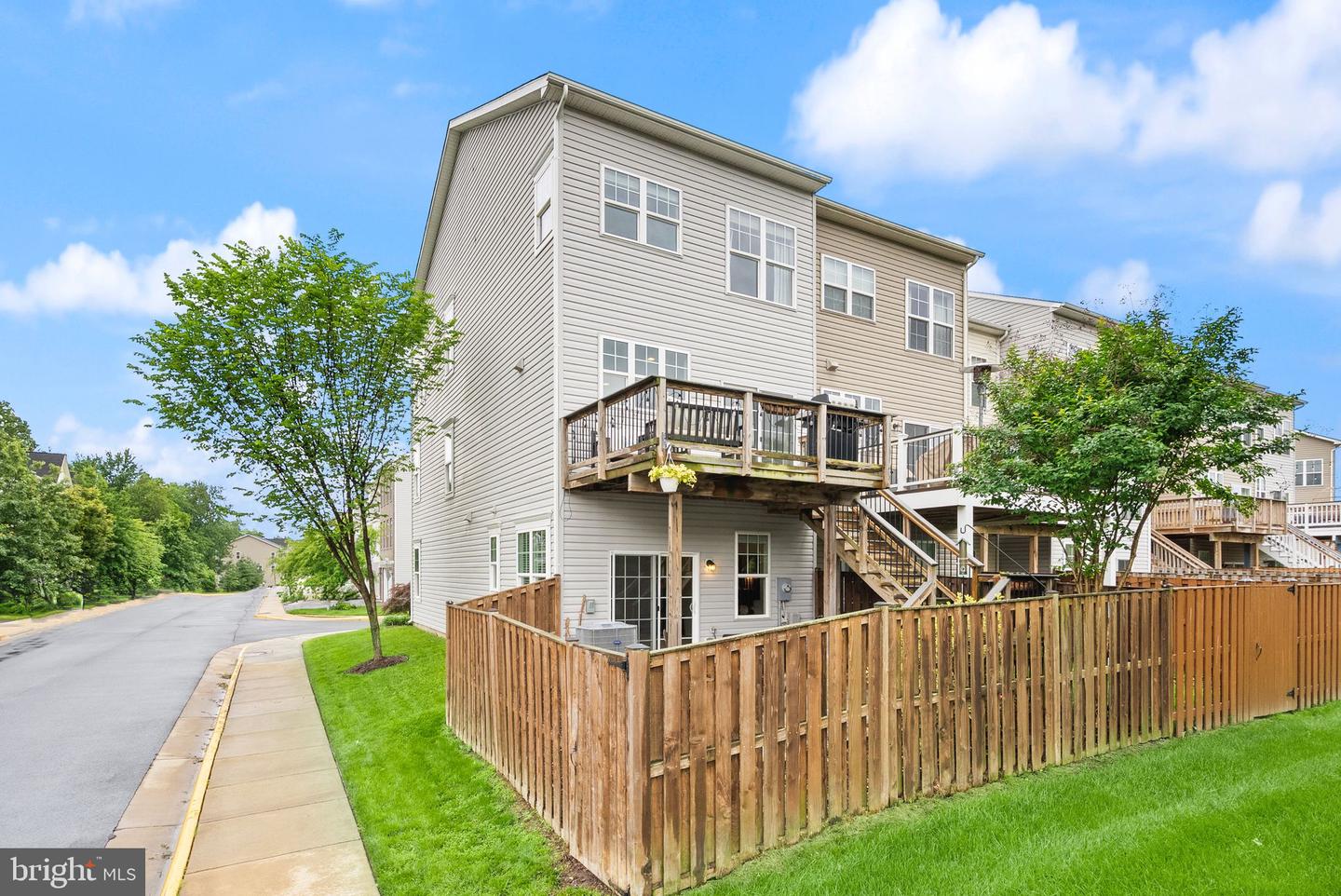 201 MILES HAWK TER, PURCELLVILLE, Virginia 20132, 3 Bedrooms Bedrooms, ,2 BathroomsBathrooms,Residential,For sale,201 MILES HAWK TER,VALO2096300 MLS # VALO2096300