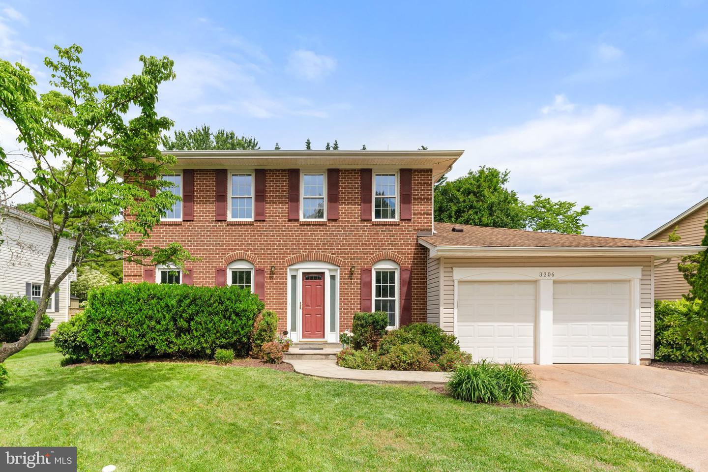 3206 RAVENSCRAIG CT, HERNDON, Virginia 20171, 4 Bedrooms Bedrooms, ,2 BathroomsBathrooms,Residential,For sale,3206 RAVENSCRAIG CT,VAFX2240730 MLS # VAFX2240730