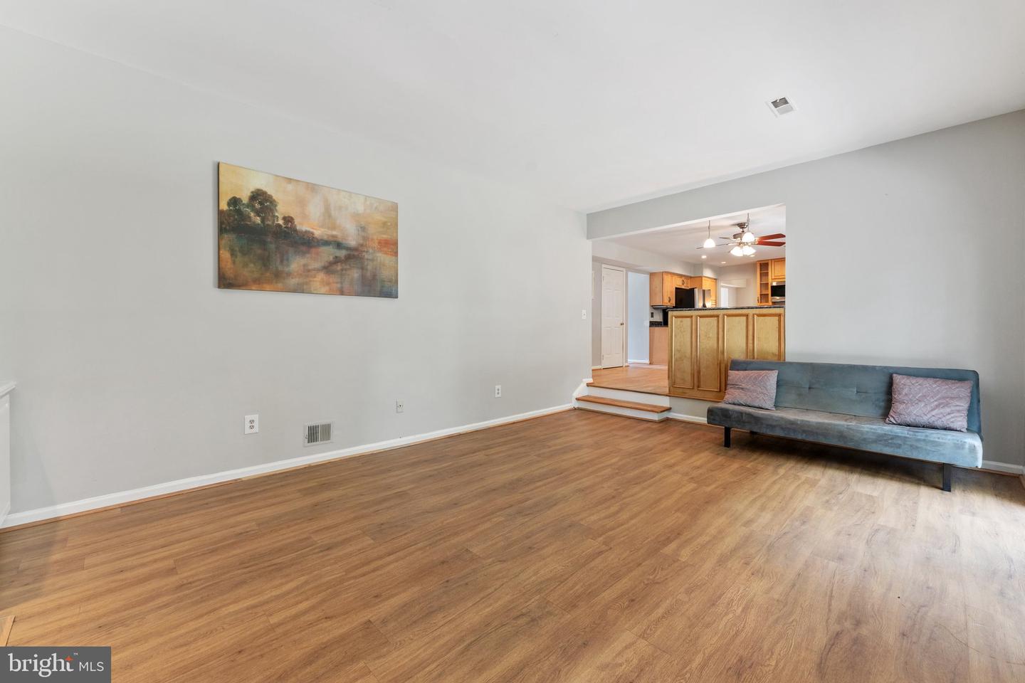 3206 RAVENSCRAIG CT, HERNDON, Virginia 20171, 4 Bedrooms Bedrooms, ,2 BathroomsBathrooms,Residential,For sale,3206 RAVENSCRAIG CT,VAFX2240730 MLS # VAFX2240730