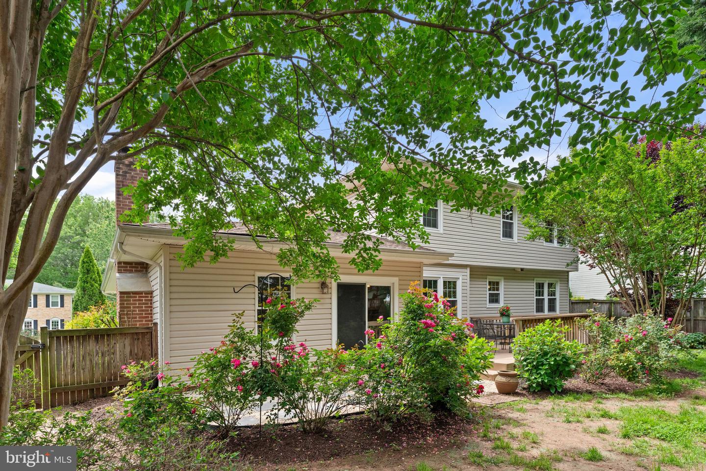 3206 RAVENSCRAIG CT, HERNDON, Virginia 20171, 4 Bedrooms Bedrooms, ,2 BathroomsBathrooms,Residential,For sale,3206 RAVENSCRAIG CT,VAFX2240730 MLS # VAFX2240730