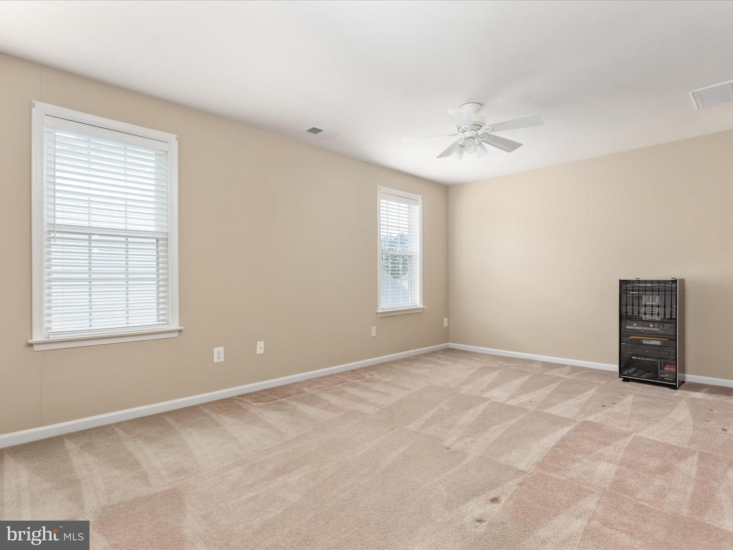 13460 VICTORY GALLOP WAY, GAINESVILLE, Virginia 20155, 3 Bedrooms Bedrooms, ,3 BathroomsBathrooms,Residential,For sale,13460 VICTORY GALLOP WAY,VAPW2094594 MLS # VAPW2094594
