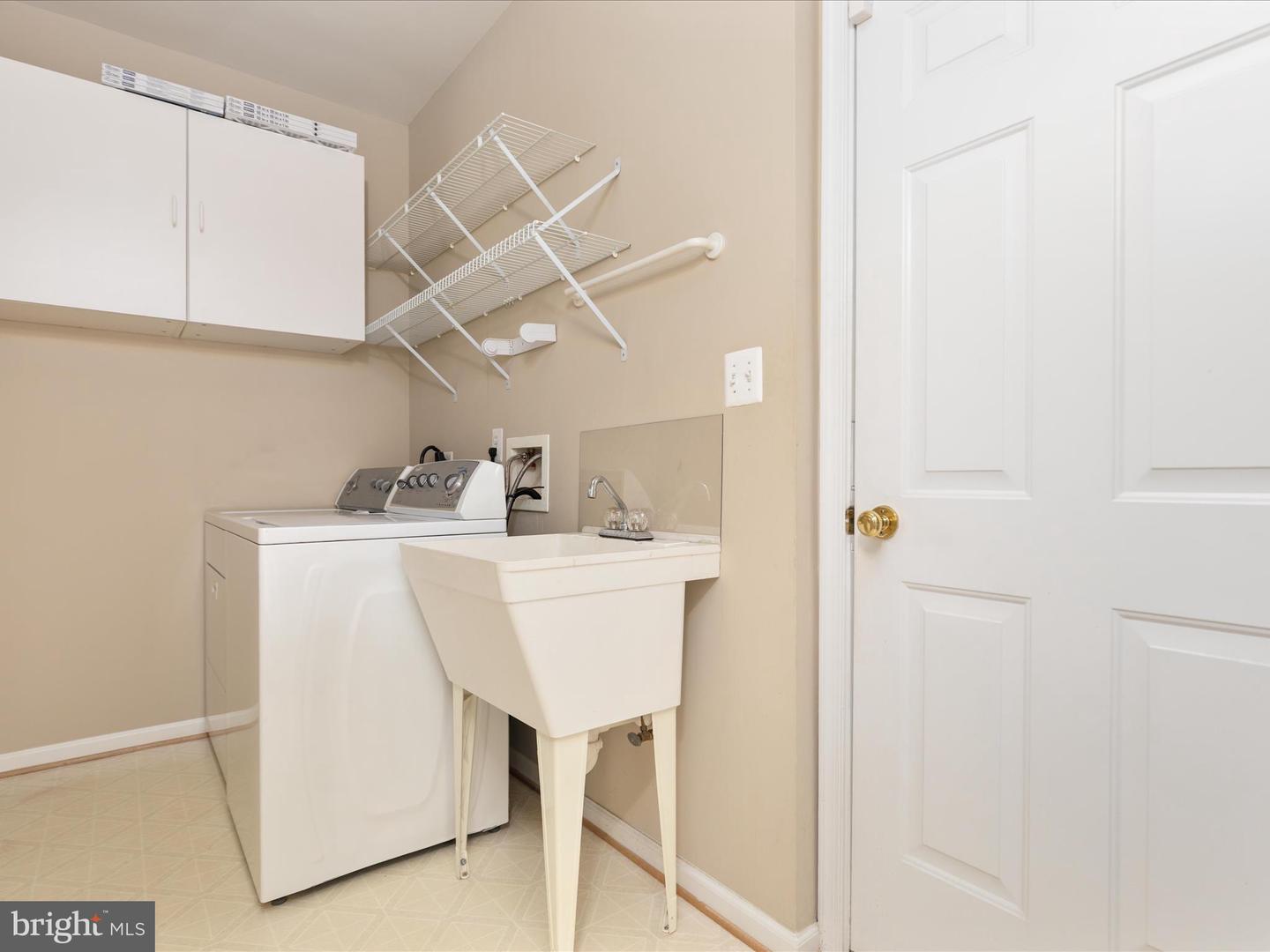 13460 VICTORY GALLOP WAY, GAINESVILLE, Virginia 20155, 3 Bedrooms Bedrooms, ,3 BathroomsBathrooms,Residential,For sale,13460 VICTORY GALLOP WAY,VAPW2094594 MLS # VAPW2094594
