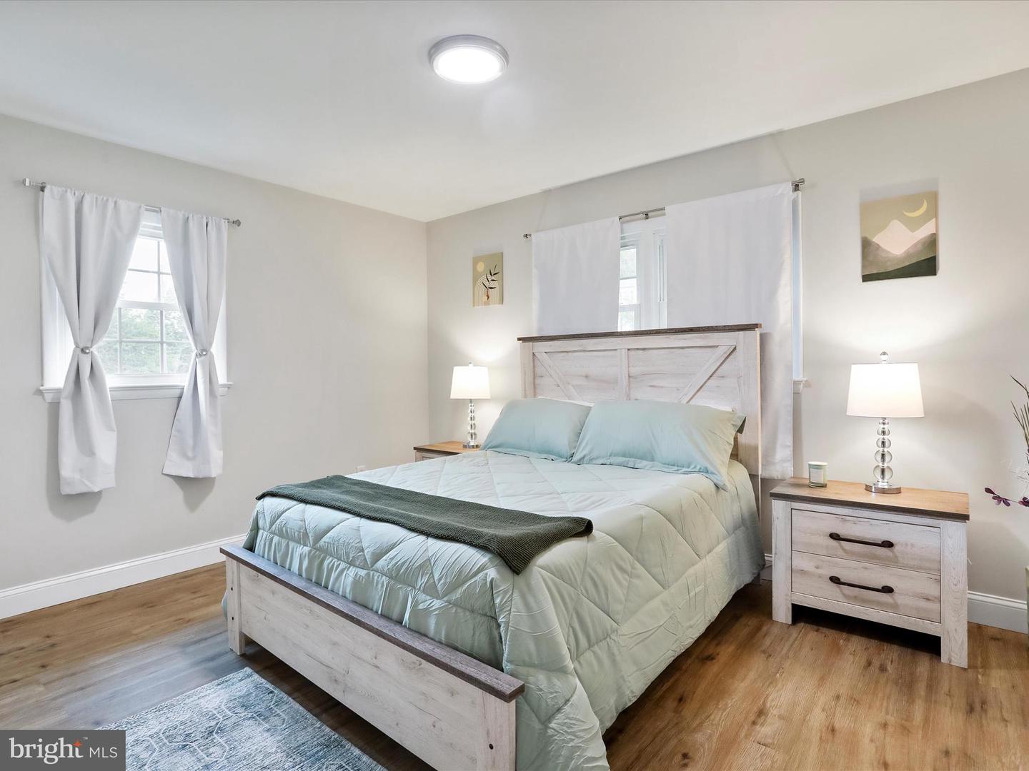 210 JACKSON AVE, NEW MARKET, Virginia 22844, 5 Bedrooms Bedrooms, ,4 BathroomsBathrooms,Residential,For sale,210 JACKSON AVE,VASH2011456 MLS # VASH2011456