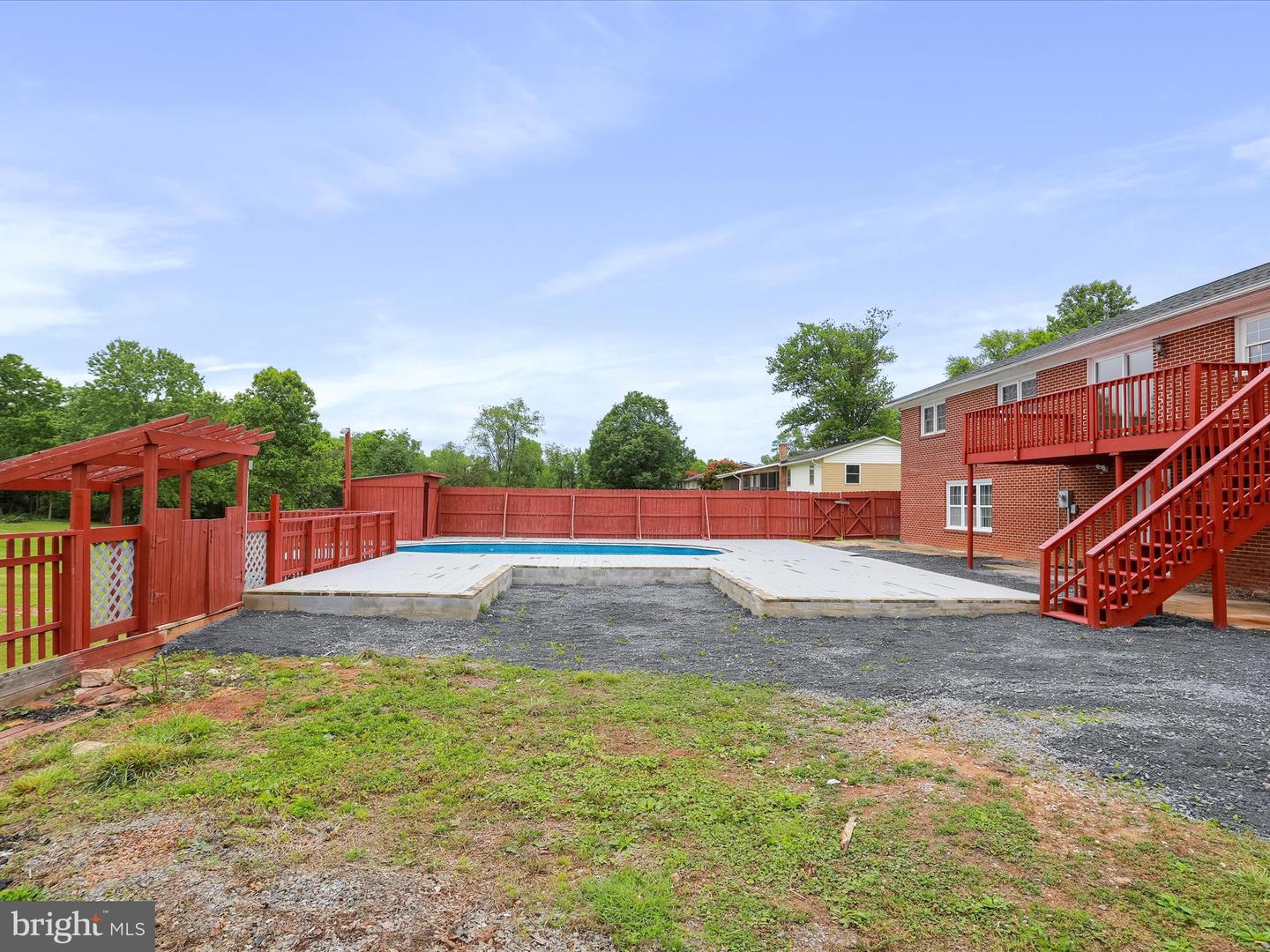 210 JACKSON AVE, NEW MARKET, Virginia 22844, 5 Bedrooms Bedrooms, ,4 BathroomsBathrooms,Residential,For sale,210 JACKSON AVE,VASH2011456 MLS # VASH2011456