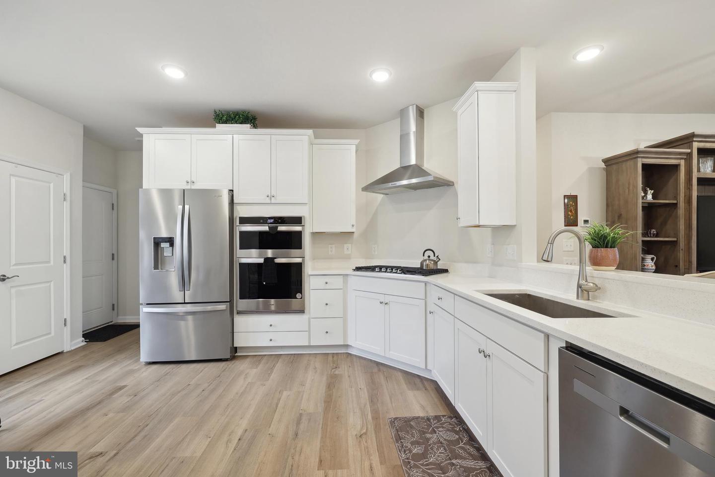 21792 HAWKSBILL HIGH CIR, STERLING, Virginia 20164, 2 Bedrooms Bedrooms, ,2 BathroomsBathrooms,Residential,For sale,21792 HAWKSBILL HIGH CIR,VALO2096502 MLS # VALO2096502