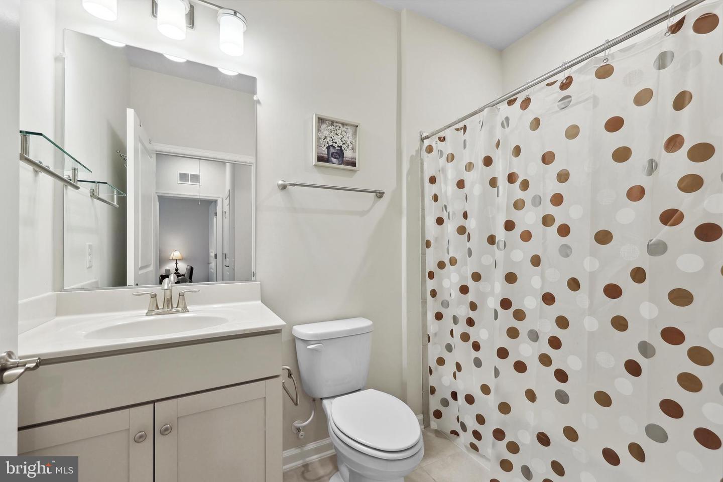 21792 HAWKSBILL HIGH CIR, STERLING, Virginia 20164, 2 Bedrooms Bedrooms, ,2 BathroomsBathrooms,Residential,For sale,21792 HAWKSBILL HIGH CIR,VALO2096502 MLS # VALO2096502