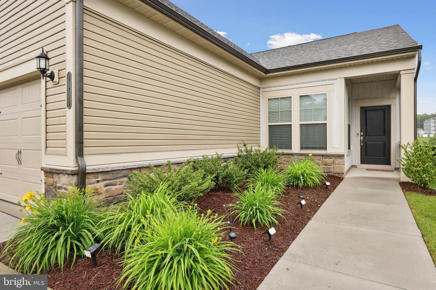 21792 HAWKSBILL HIGH CIR, STERLING, Virginia 20164, 2 Bedrooms Bedrooms, ,2 BathroomsBathrooms,Residential,For sale,21792 HAWKSBILL HIGH CIR,VALO2096502 MLS # VALO2096502